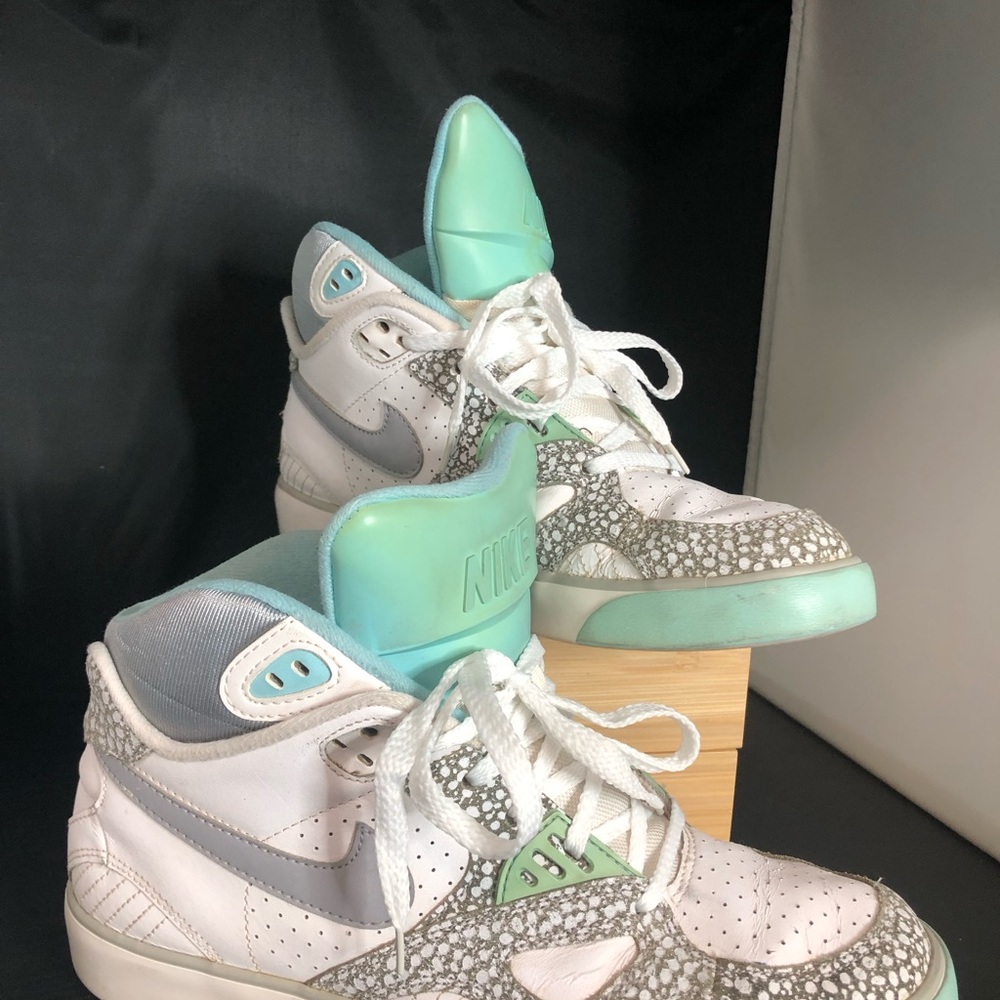 Nike Air Force 1 Comfort PRM "Air Pressure," Sneakers Kids 7y - White and Mint